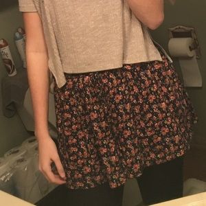 American Eagle Ruffle Floral Shorts.